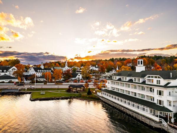 Mill Falls at the Lake