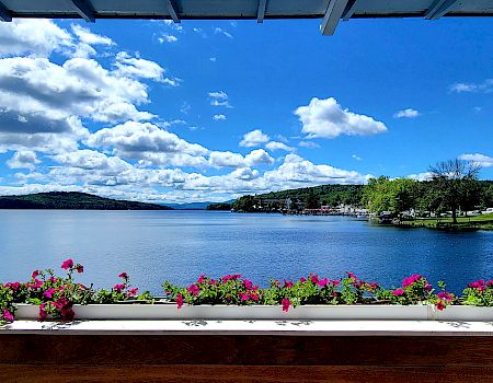 Mill Falls at the Lake